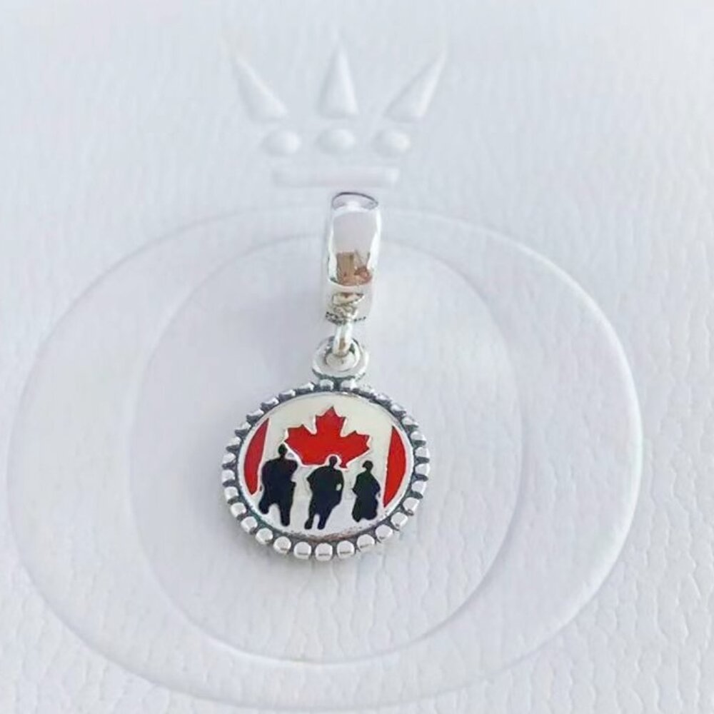 Pandora Salute Our Troops Canada Exclusive Charm